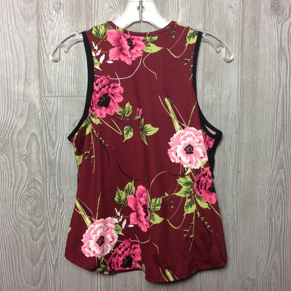 Beautiful Burgundy Floral Top PLUS SIZE - Picture 5 of 5